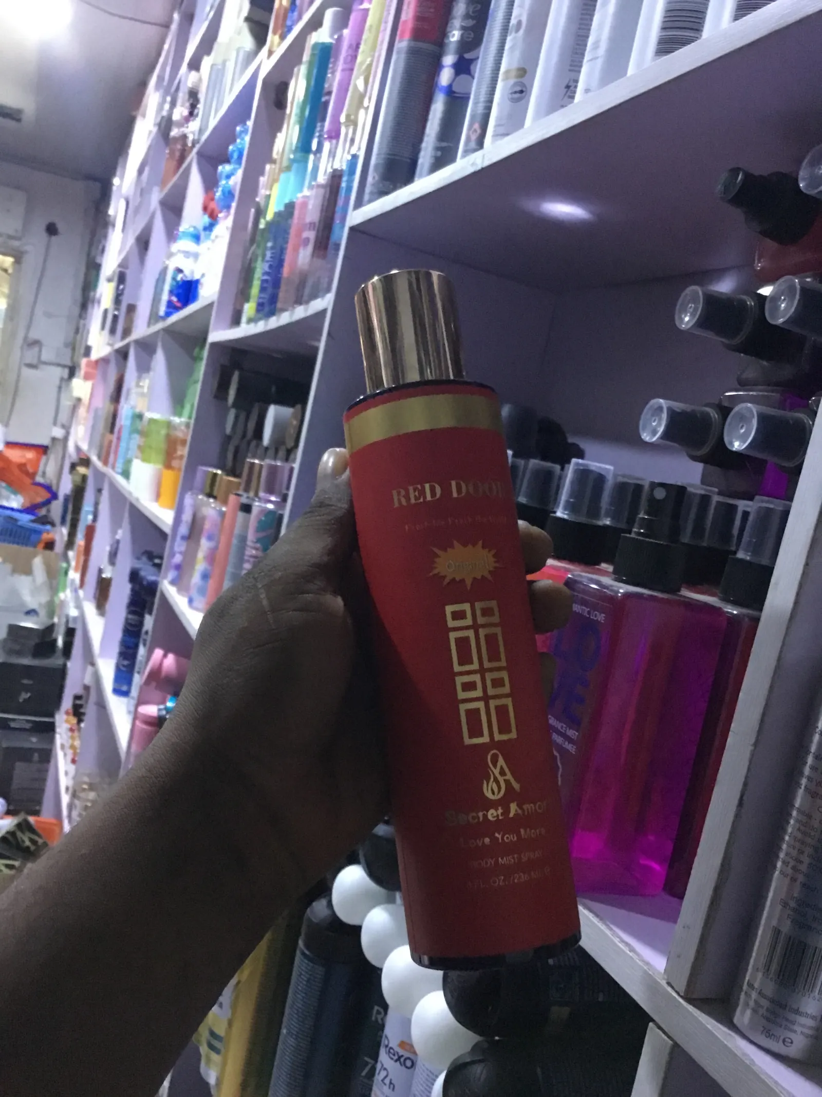 SECRET AMORE MIST view 2