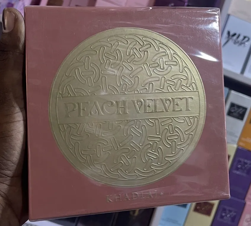 PEACH VELVET