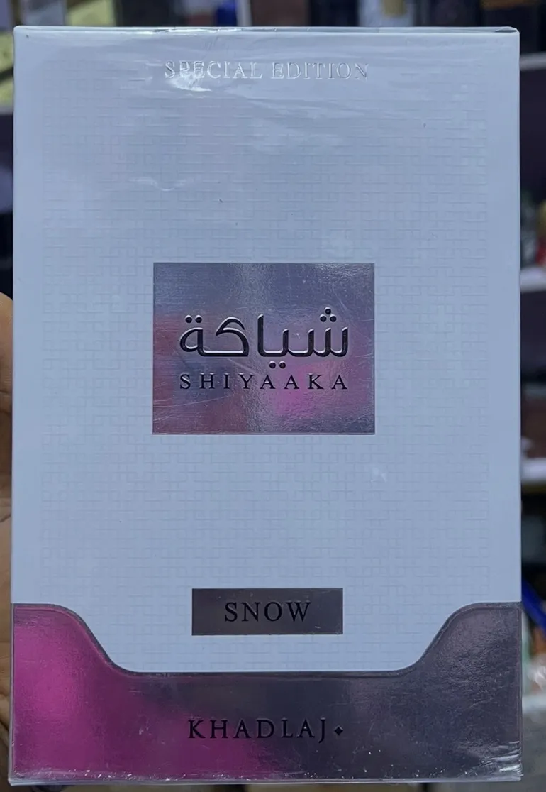SHIYAAKA SNOW