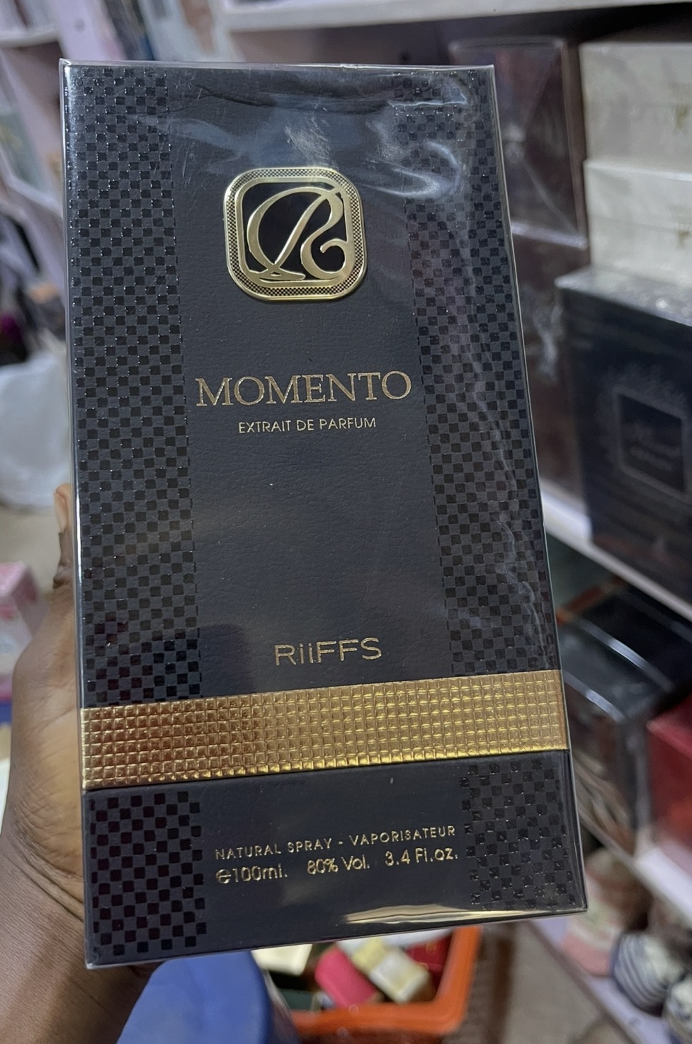 MOMENTO